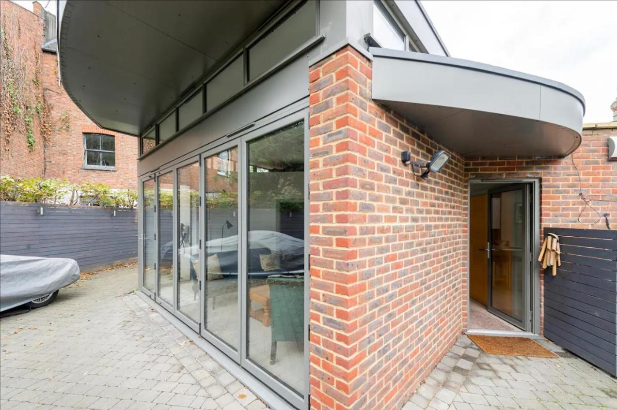 The House - Crouch End Londra